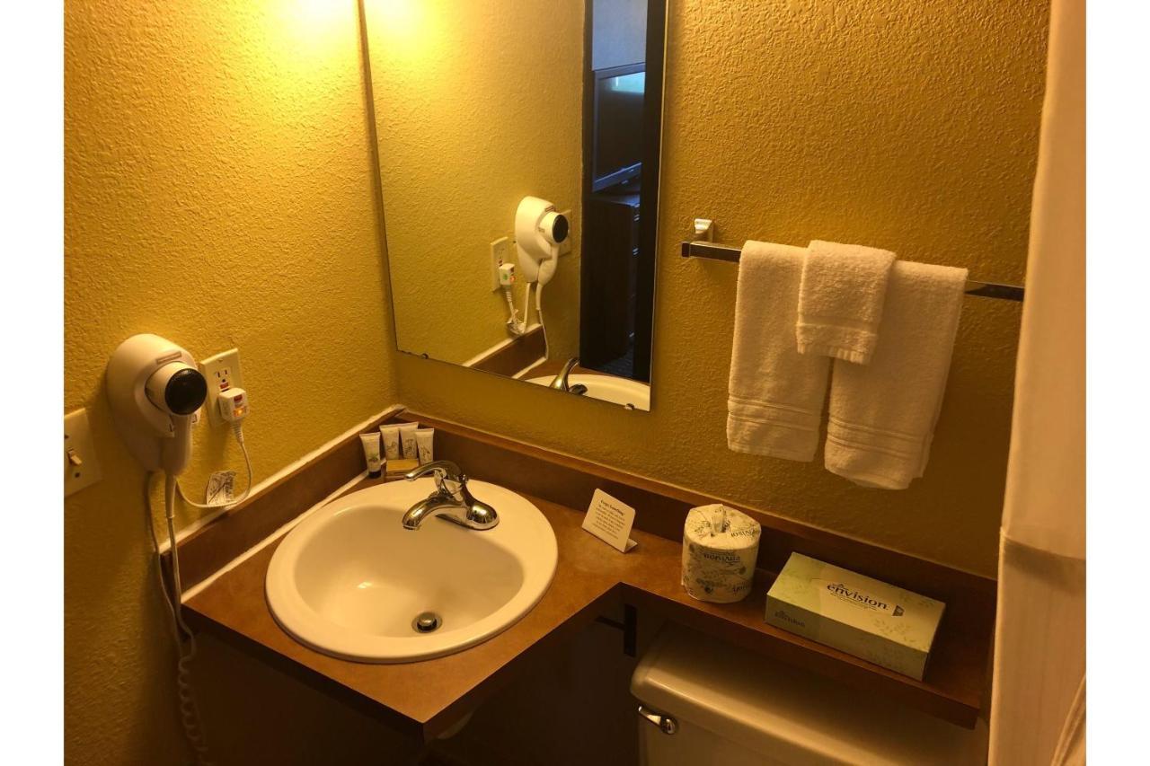 Oyo Hotel Glendive - Yellowstone River Ngoại thất bức ảnh