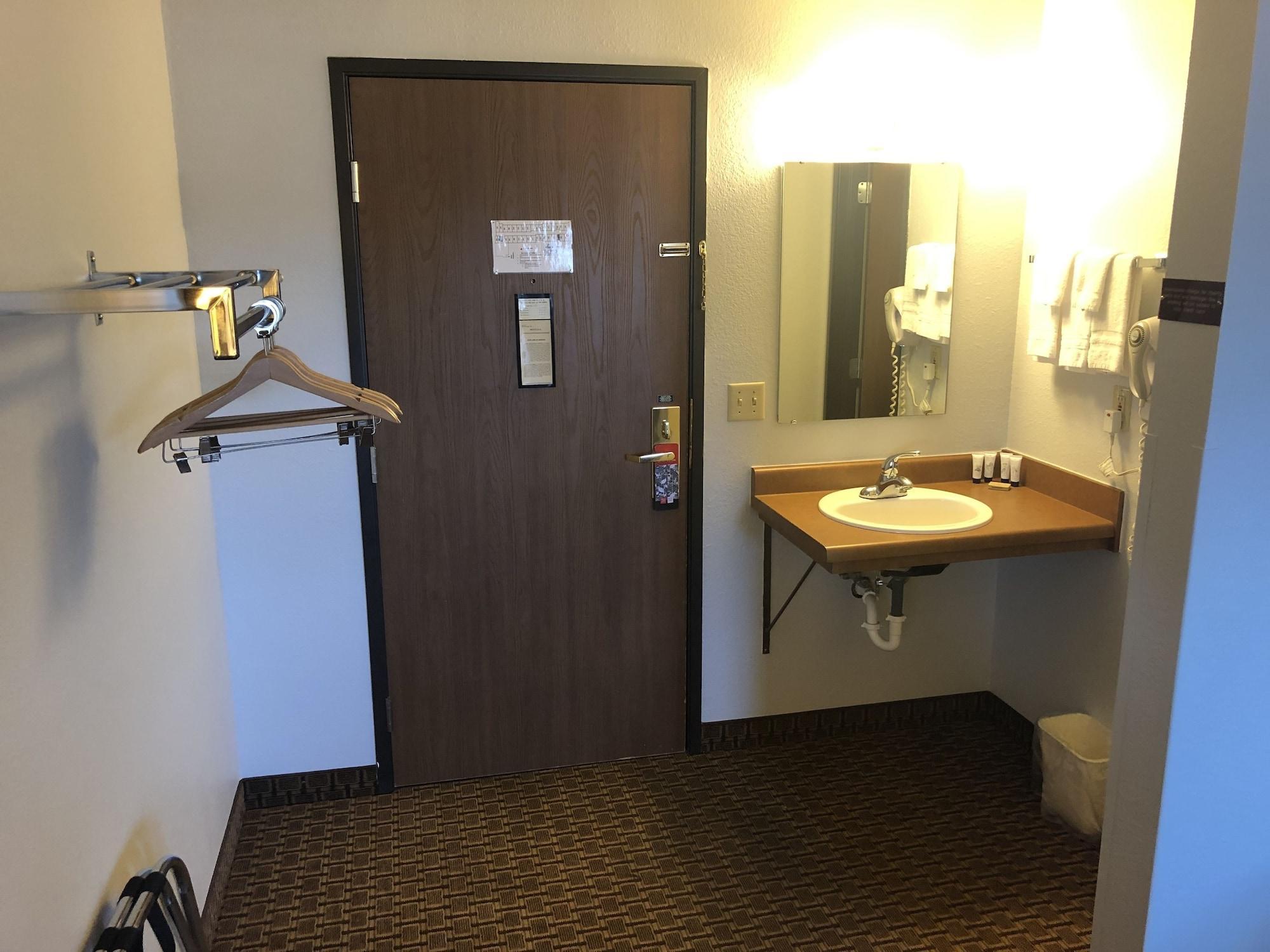 Oyo Hotel Glendive - Yellowstone River Ngoại thất bức ảnh